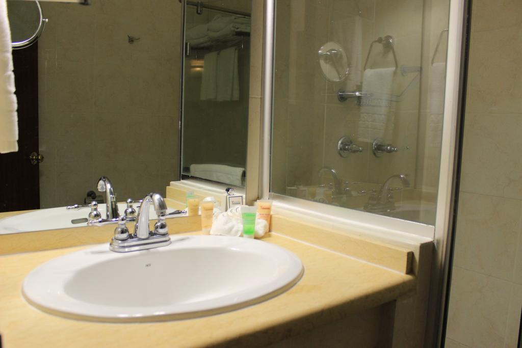 Toscana Inn Hotel Πόλη του Παναμά Δωμάτιο φωτογραφία